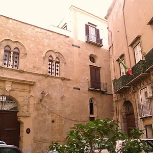 beeclaire-guest-house.sicilyhotelsitaly.net/
